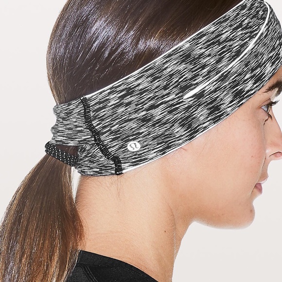 lululemon cross chill run ear warmer